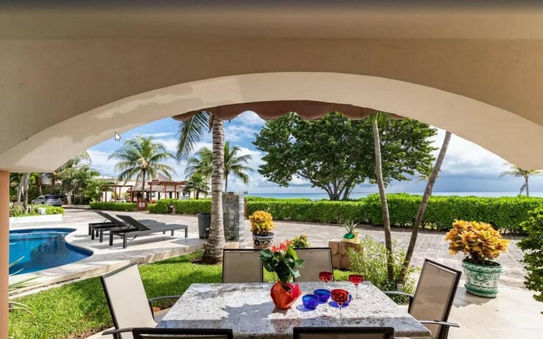 Beachfront Homes By Playa Paradise