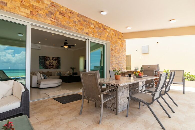 Beachfront Homes By Playa Paradise