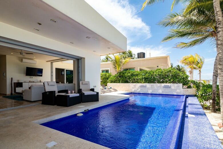 Beachfront Homes By Playa Paradise