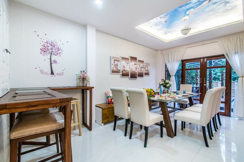 Island Blue Home Pool Villa