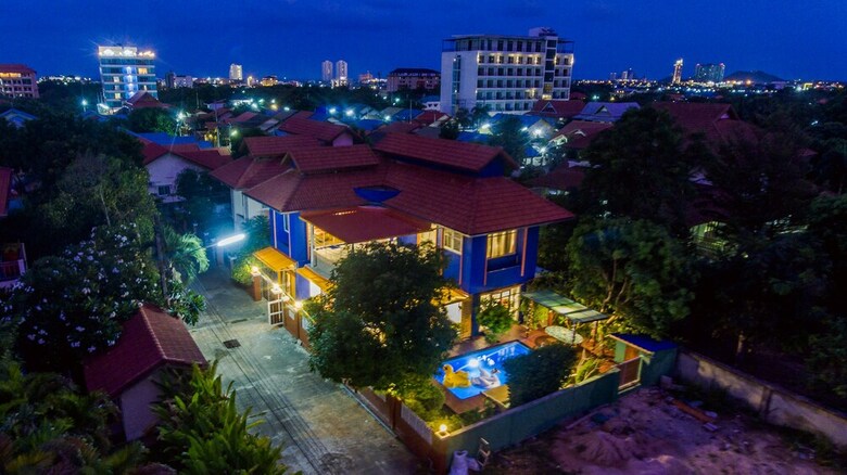 Island Blue Home Pool Villa