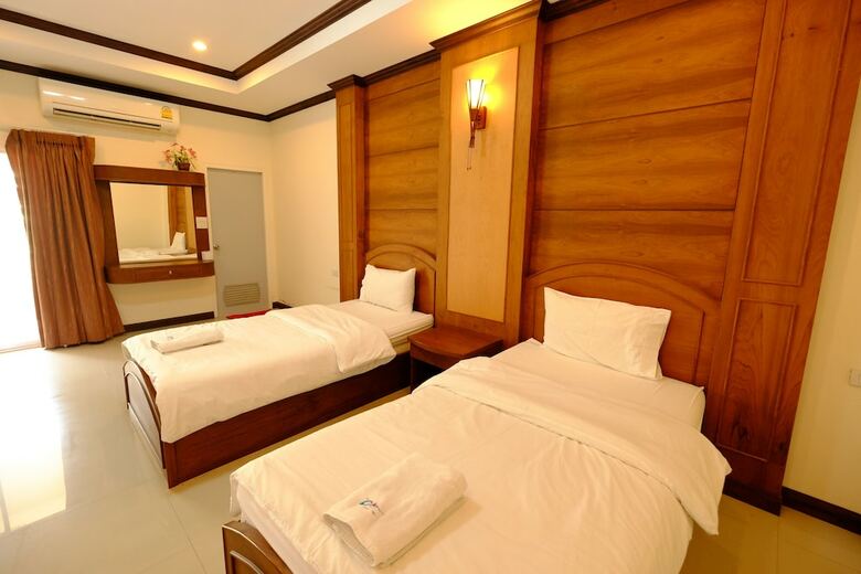 Hotel The Muk Lagoon
