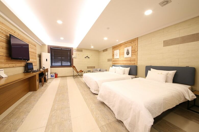 Star Hotel