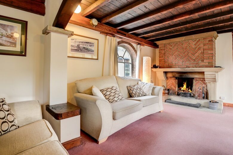 Holiday Cottages And North Star Apartment