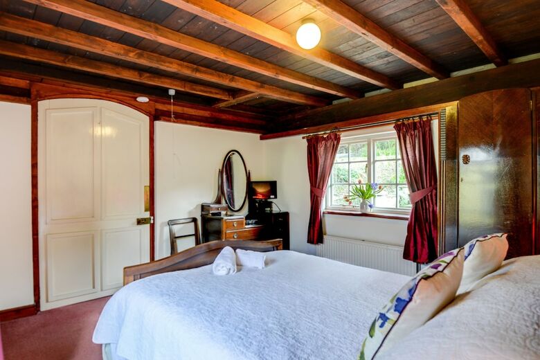 Holiday Cottages And North Star Apartment
