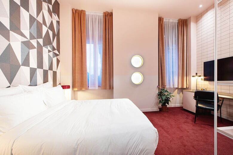 Bed & Breakfast Stories Hotel