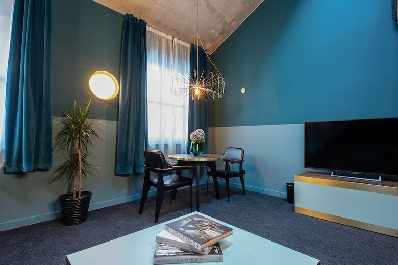 Bed & Breakfast Stories Hotel