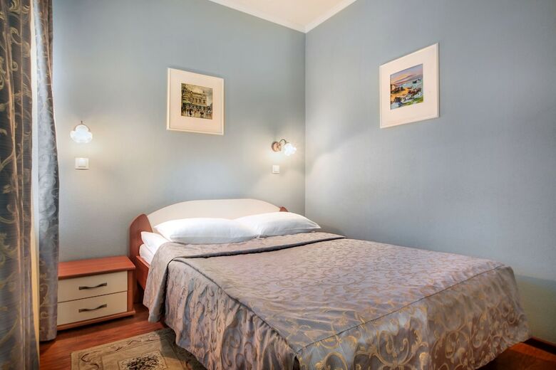 Hotel Sverdlova 27