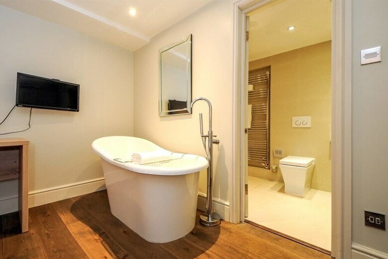 Amazing 3 Bed Apartment In Covent Garden