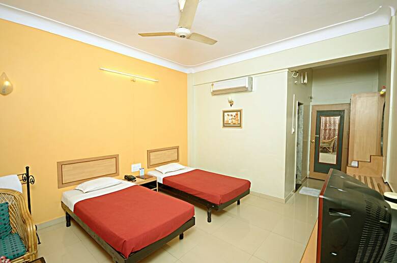 The Pavillion Hotel