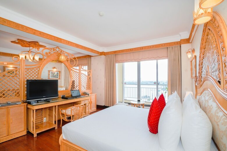 Senriver Hotel