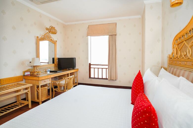 Senriver Hotel