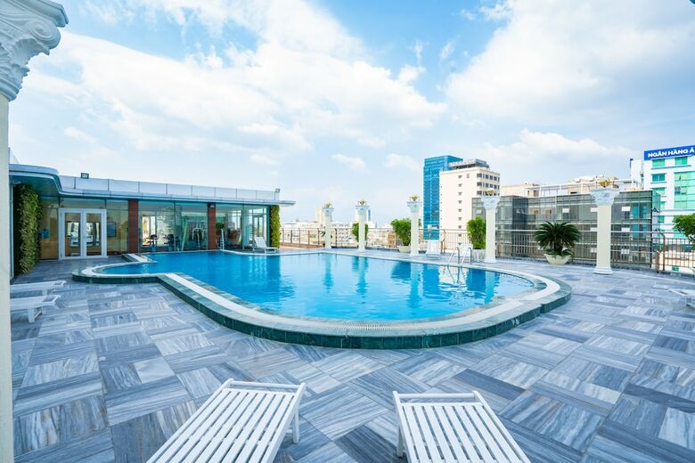 Senriver Hotel