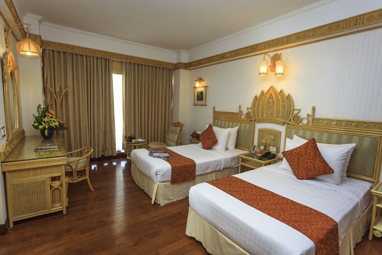 Senriver Hotel