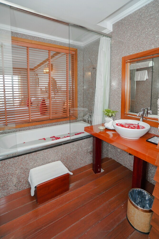 Senriver Hotel