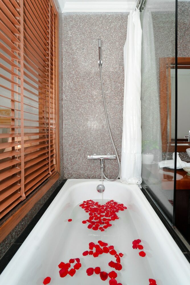 Senriver Hotel