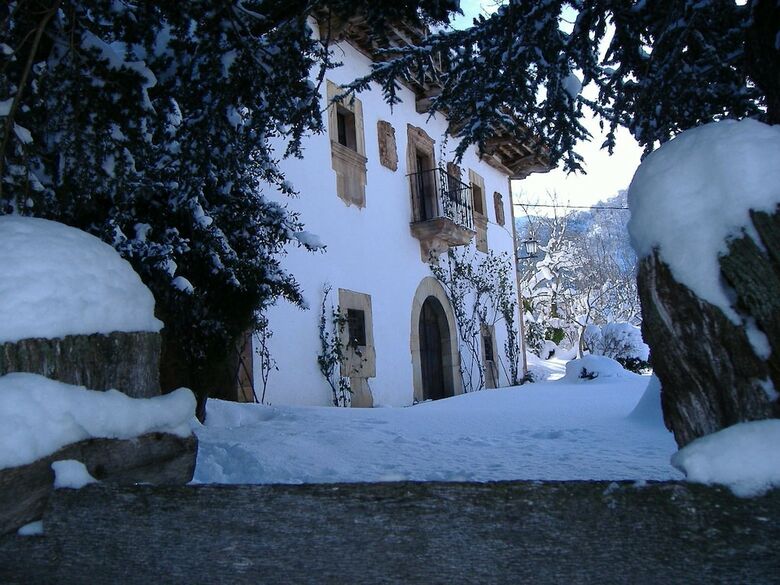 Hostal Casona De Trevi�o