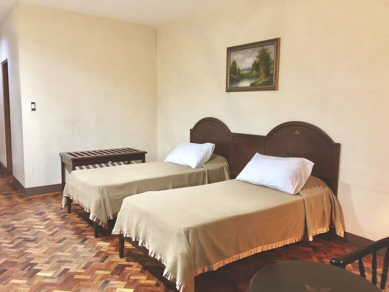 King's Royale Hotel And Resort