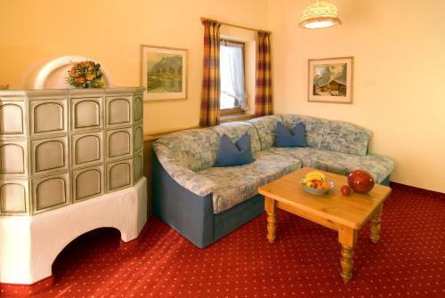 Hostal G�stehaus Wei�es R�ssl