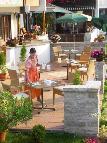Hostal G�stehaus Wei�es R�ssl