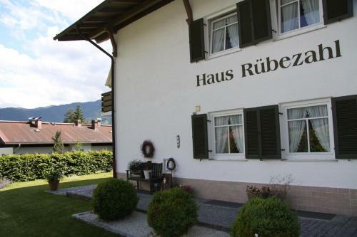 Hostal Haus Ruebezahl
