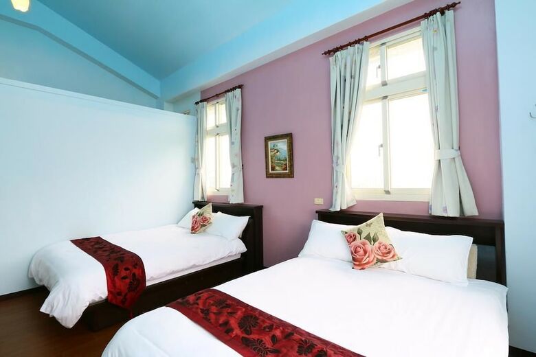 Hotel Happy Castle