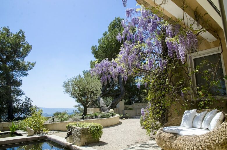 Bed & Breakfast L?�l�phant De Vaugines