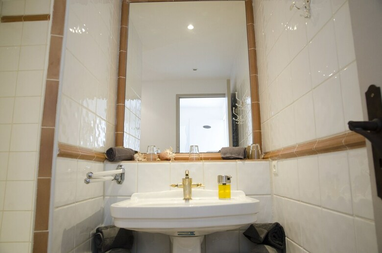 Bed & Breakfast L?�l�phant De Vaugines