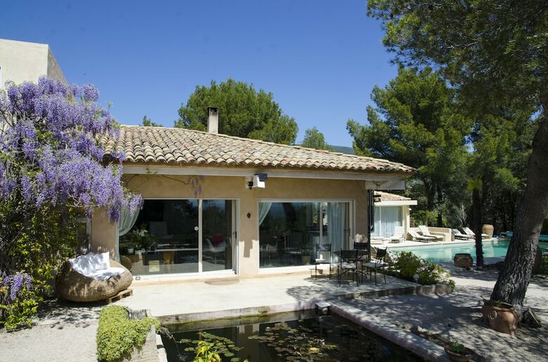Bed & Breakfast L?�l�phant De Vaugines