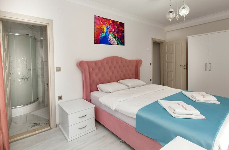 Verizana Apartments & Suites