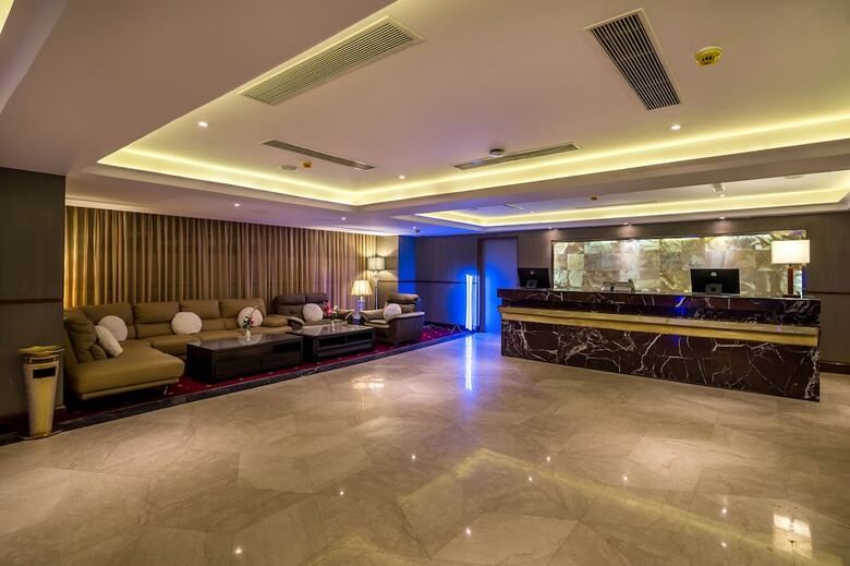 Grand Palace Hotel & Resort's Rangpur