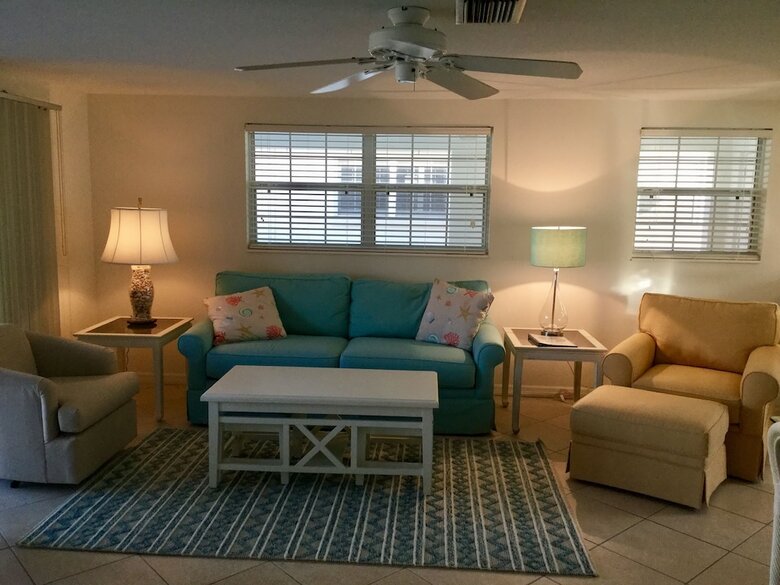 Island House Beach Resort