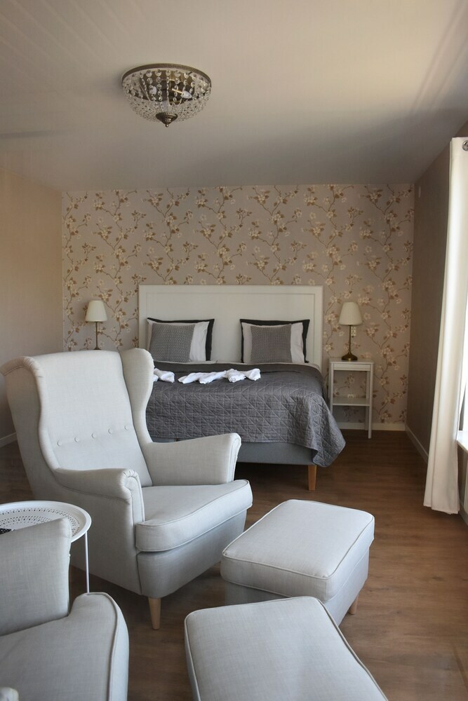 H�veruds Hotell