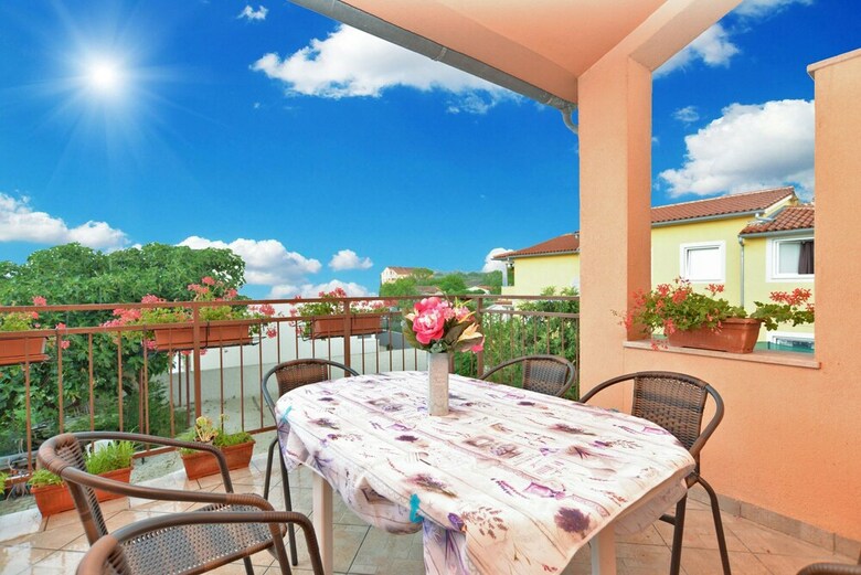 Apartment Vili 351