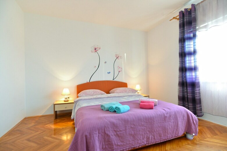 Apartment Vili 351