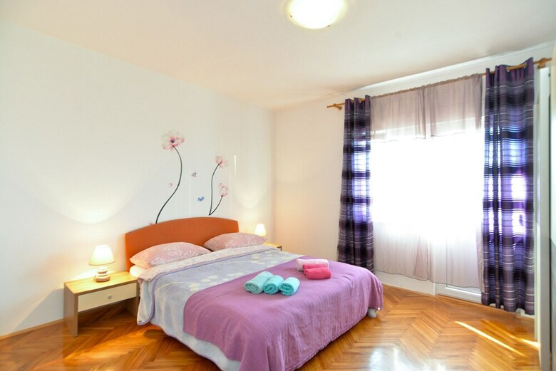 Apartment Vili 351