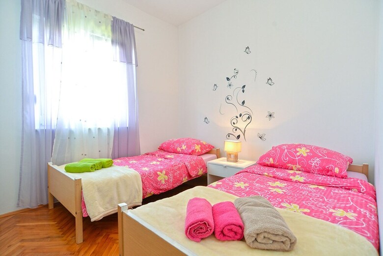 Apartment Vili 351