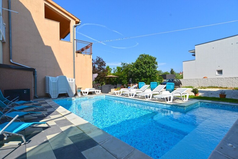 Apartment Vili 351