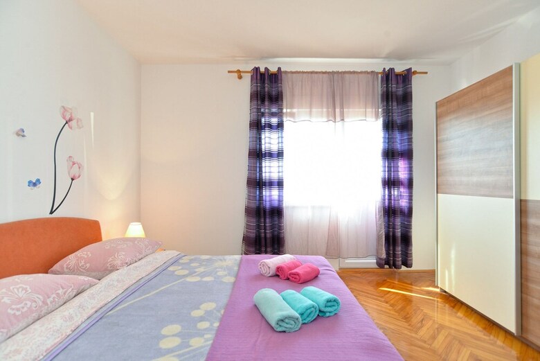 Apartment Vili 351