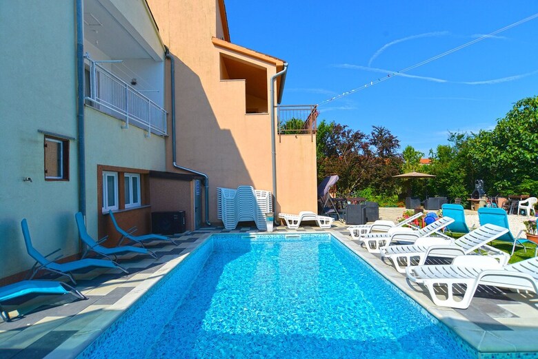 Apartment Vili 351