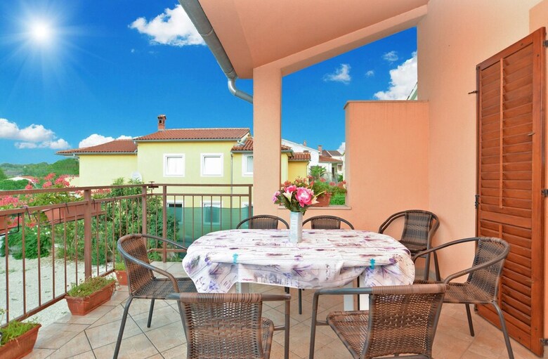 Apartment Vili 351