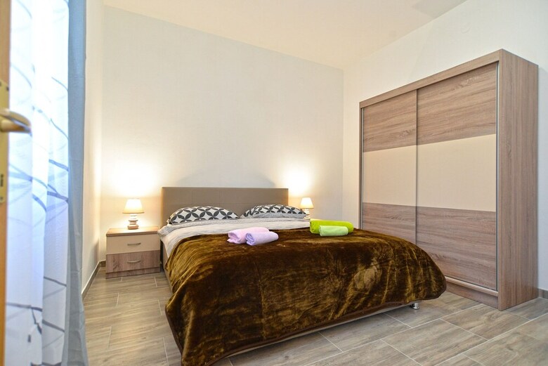 Apartment Vili 351