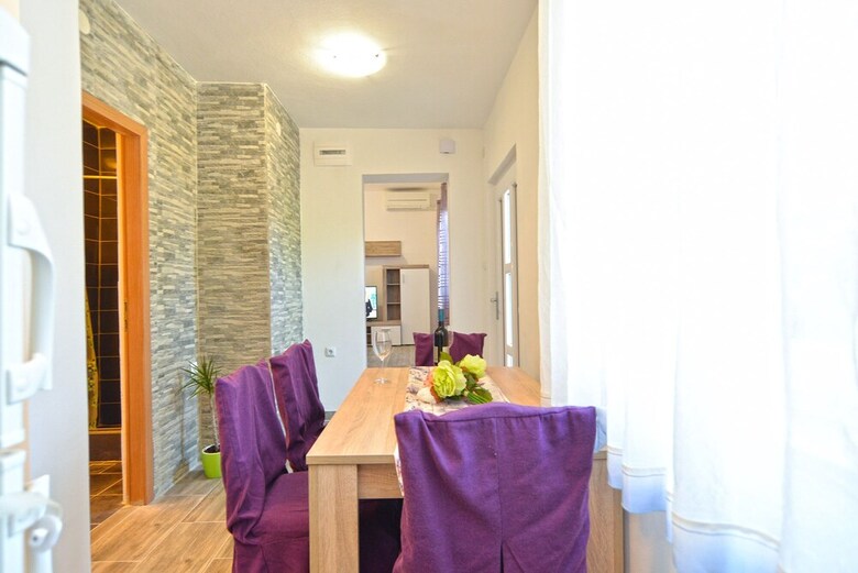 Apartment Vili 351