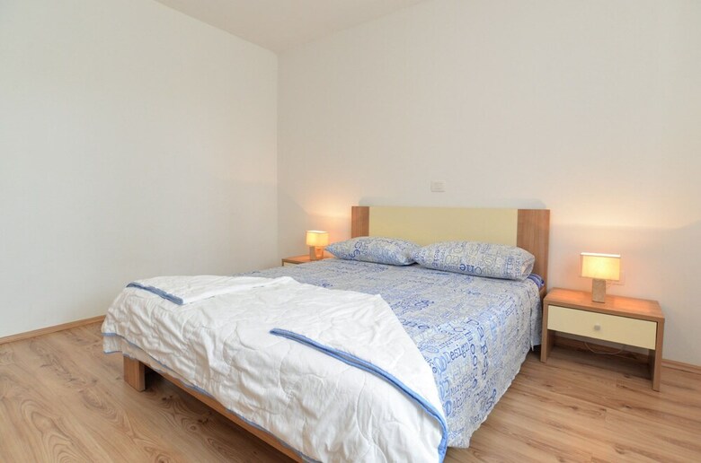 Apartment Vili 351