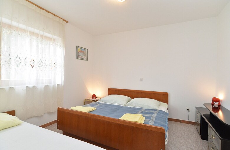 Apartment Josip 828