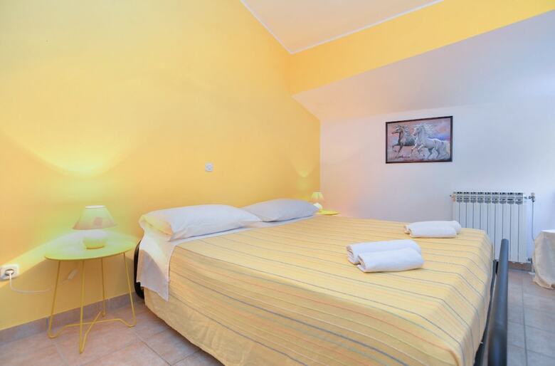 Apartment Neven 810