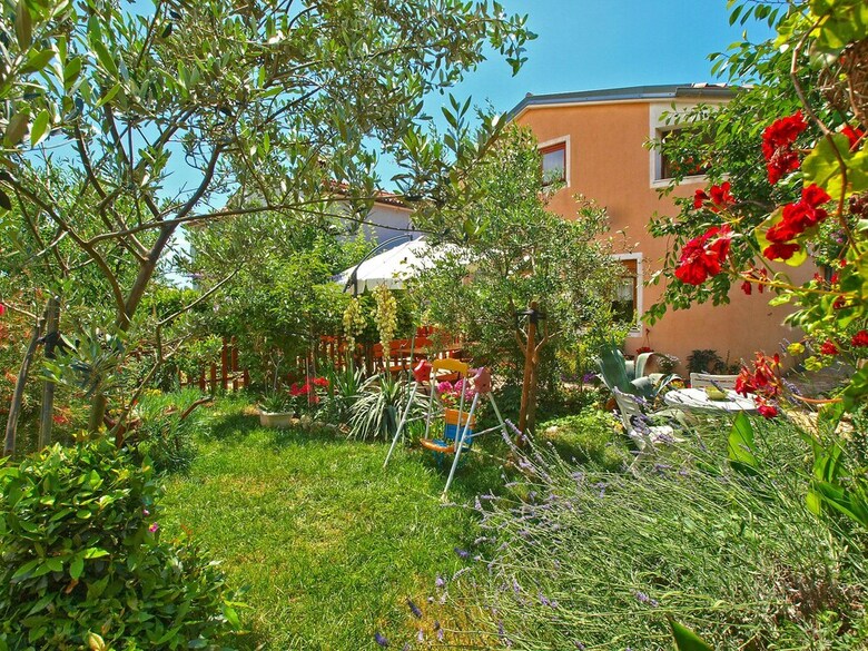 Apartments Mara 44