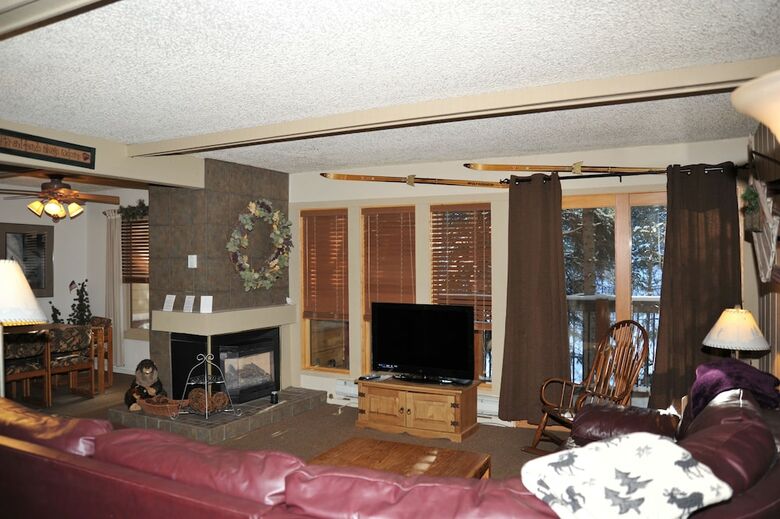 Tannenbaum #105 (condo With Pool & Hot Tub)