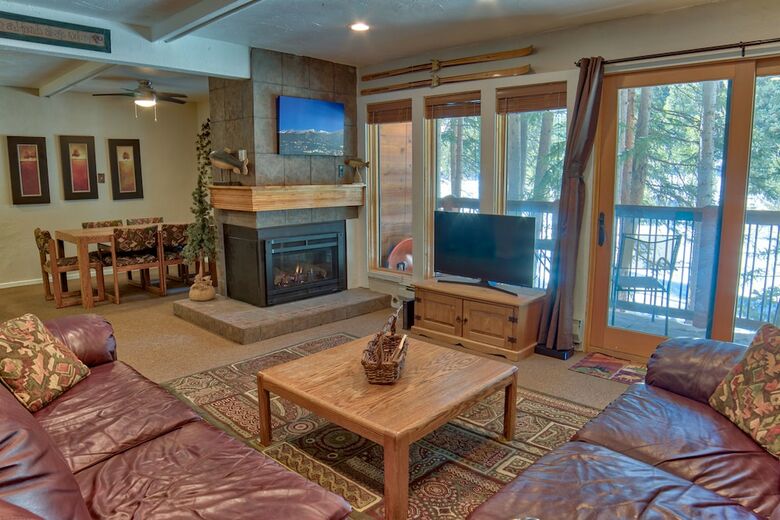 Tannenbaum #105 (condo With Pool & Hot Tub)