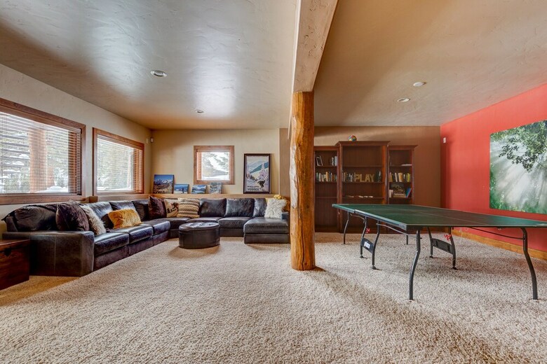 400 Whispering Pines Circle (private Home With Hot Tub)